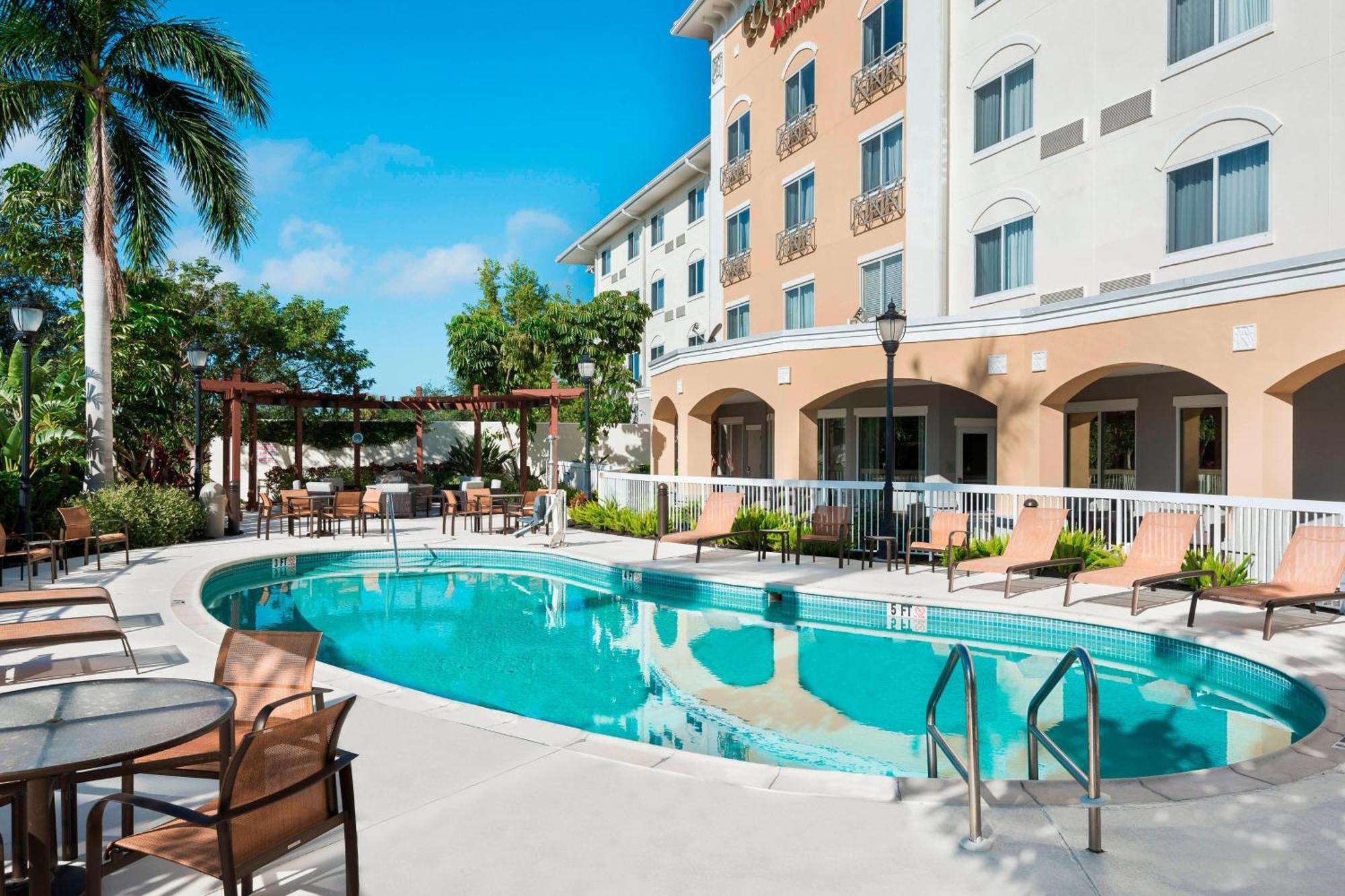 Courtyard Fort Myers At I-75 And Gulf Coast Town Center Estero Dış mekan fotoğraf