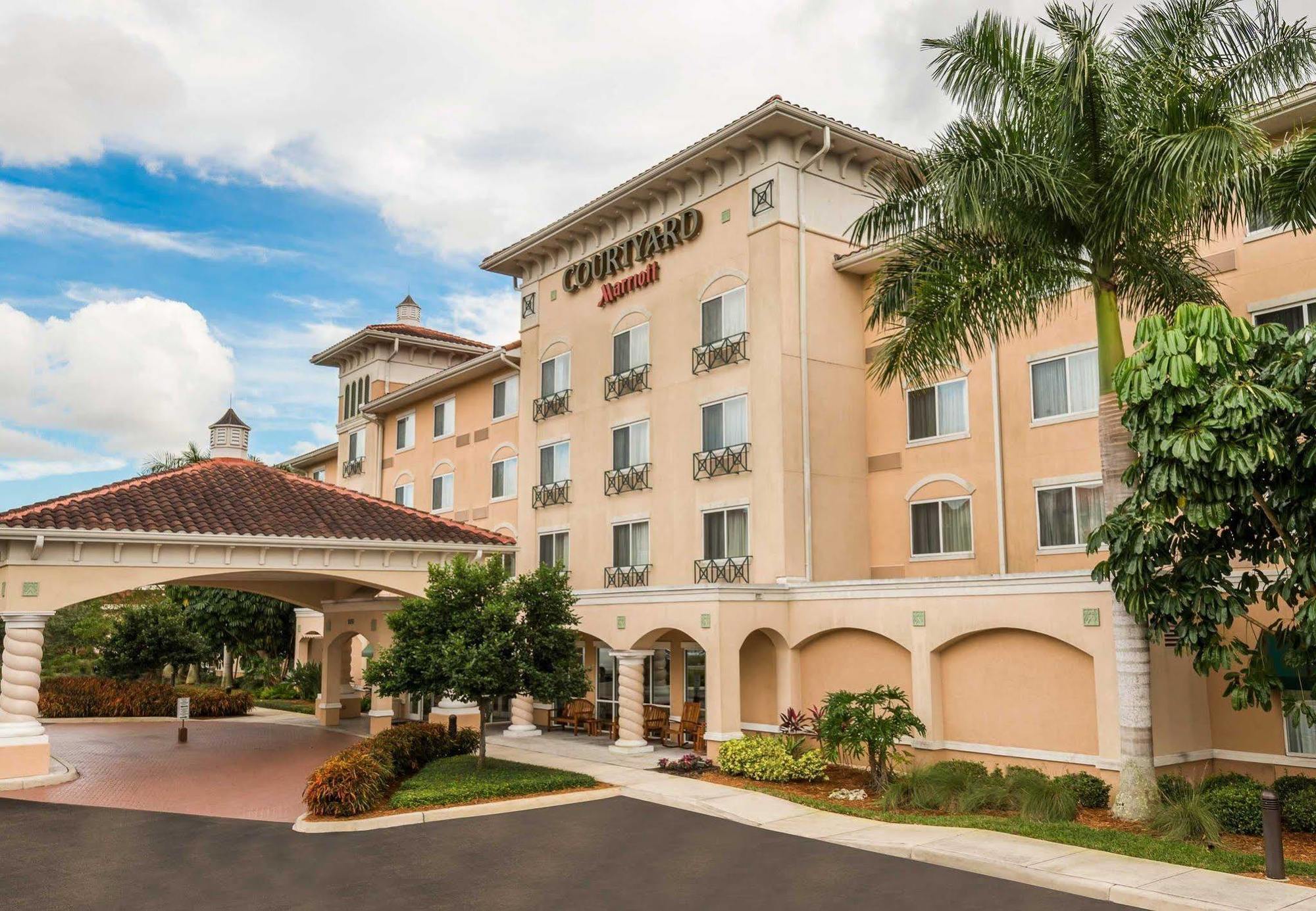 Courtyard Fort Myers At I-75 And Gulf Coast Town Center Estero Dış mekan fotoğraf