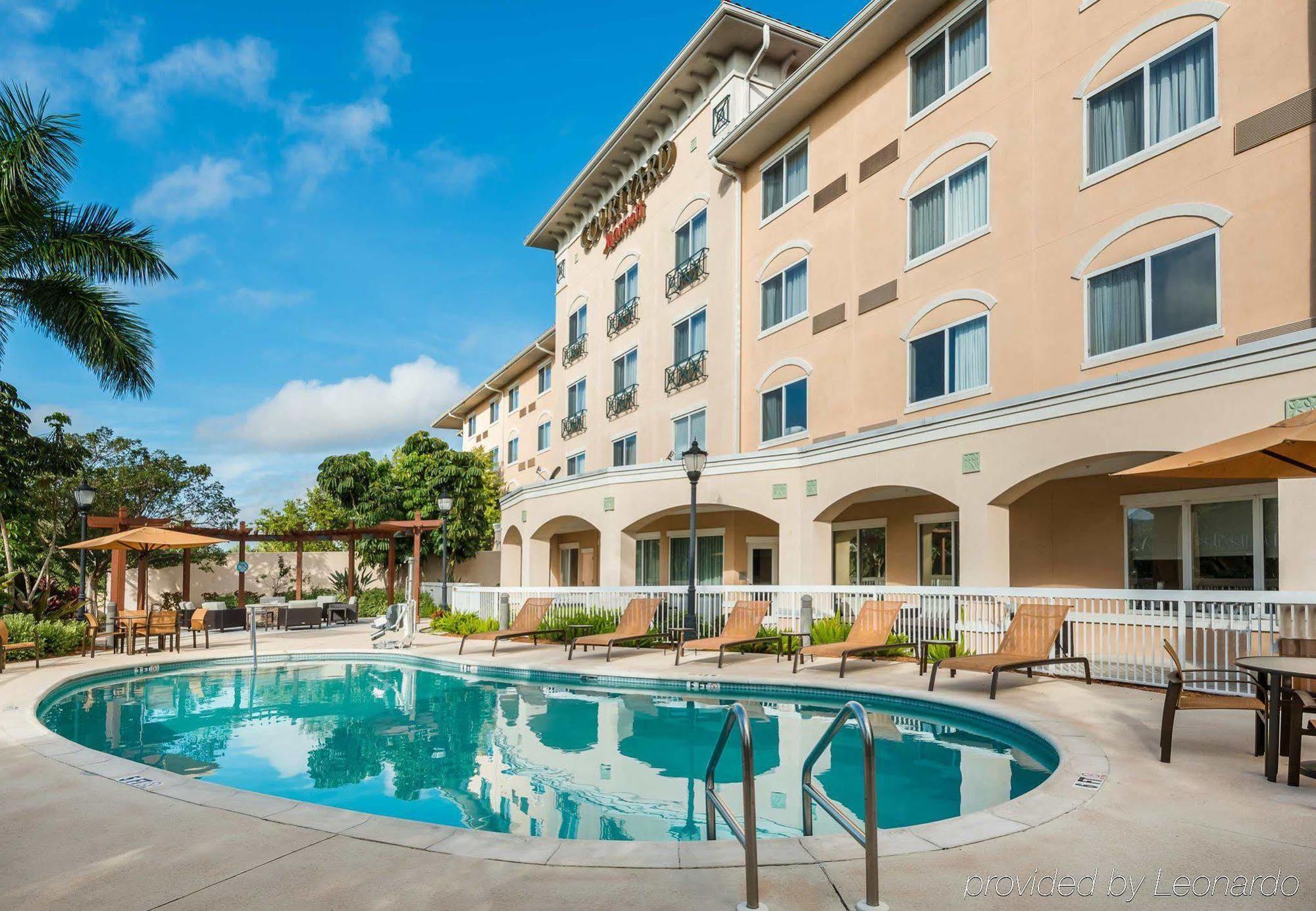Courtyard Fort Myers At I-75 And Gulf Coast Town Center Estero Dış mekan fotoğraf